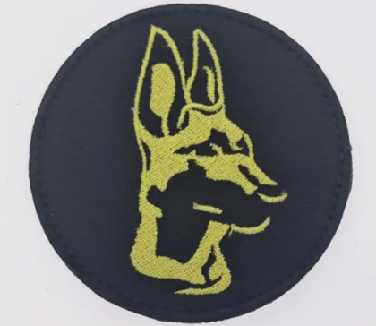 סמל ראש כלב צהוב