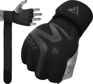 Małe czarne rękawiczki wewnętrzne z neoprenu RDX T15 Noir