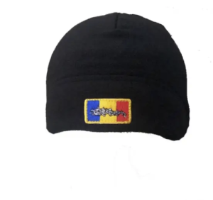 כובע שחור ה-DACIC WOLF ודגל רומניה מ